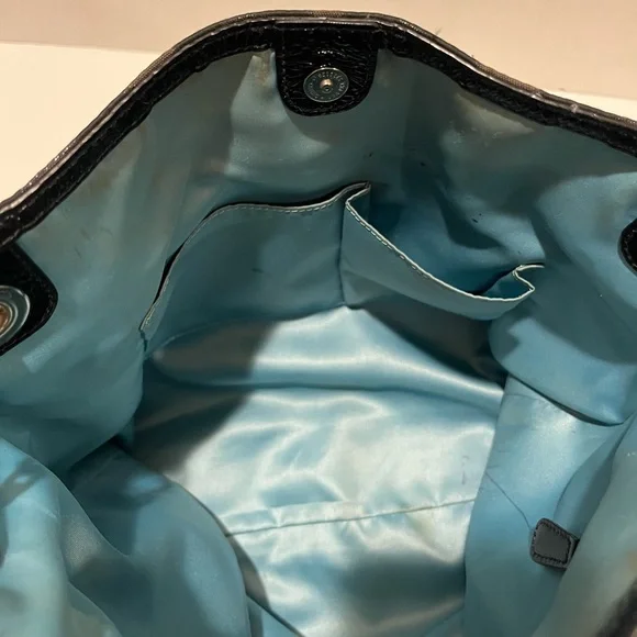 Coach Poppy Signature Logo Canvas Shoulder Bag - Picture 14 of 16